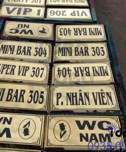 Mẫu bảng hiệu quảng cáo Inox Ăn mòn đẹp