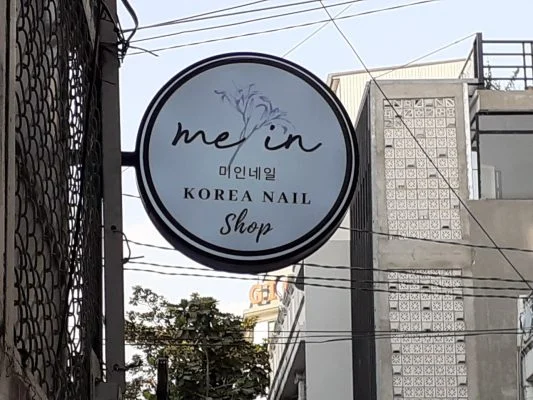 Làm Bảng Hiệu Alu - Mica chữ nổi, đèn LED các loại TPHCM Thi công gắn hộp đèn hút nổi tại TPHCM