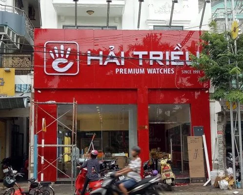 Làm Bảng Hiệu Alu - Mica chữ nổi, đèn LED các loại TPHCM bảng hiệu alu gương đỏ