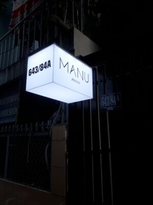 Hộp đèn hình chữ nhật nổi bật Hộp đèn hình chữ nhật nổi bật