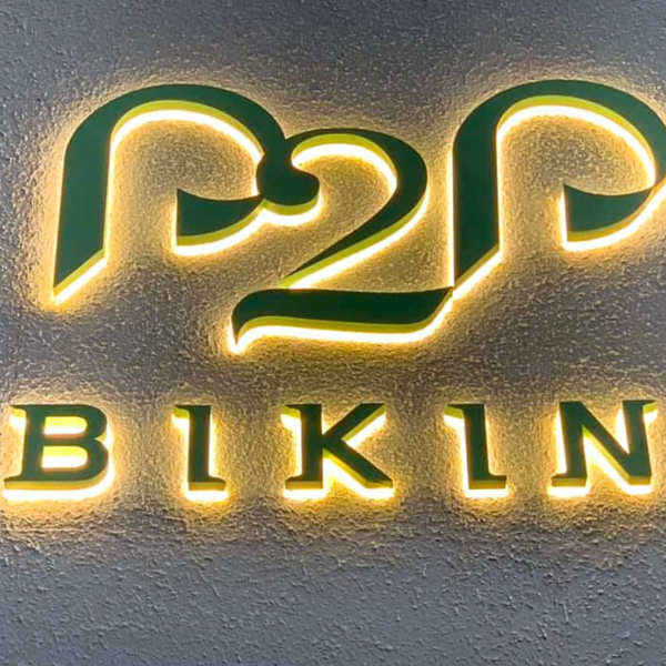 Chữ nổi inox sơn hấp nhiệt kết hợp đèn LED hắt sáng