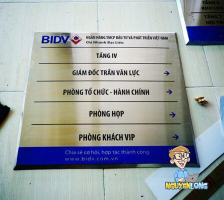 Quảng Cáo Nguyễn Long Sắc Màu - Đơn vị thiết kế và sản xuất sản phẩm bảng inox ăn mòn chất lượng và giá rẻ