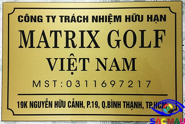 bảng hiệu mica tên công ty