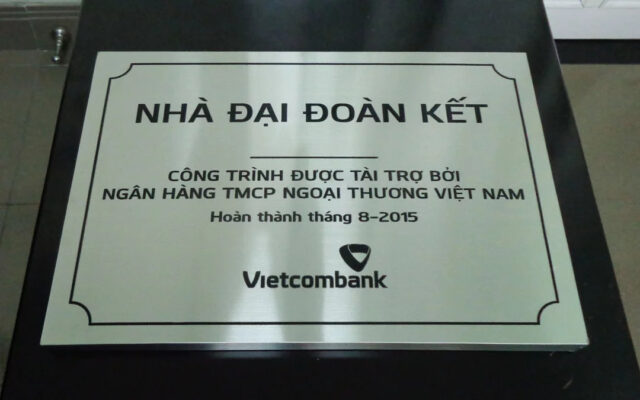 Những kiểu dáng và mẫu mã bảng inox công ty ấn tượng Bảng inox công ty