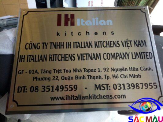 Bảng tên công ty inox ăn mòn
