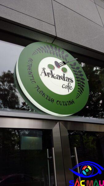 Điều gì làm nên một hộp đèn tròn quảng cáo chuyên nghiệp Hộp đèn tròn 1 mặt đẹp