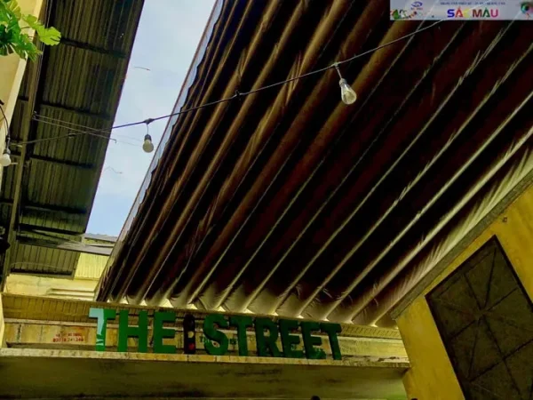 Giá Mái Bạt Kéo, Bạt Xếp Lượn Sóng Ngoài Trời Thi Công An Toàn