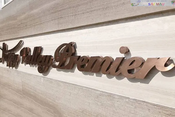 Chữ inox vàng hồng màu sắc mới lạ mang lại vẻ đẹp sáng tạo trong quảng cáo