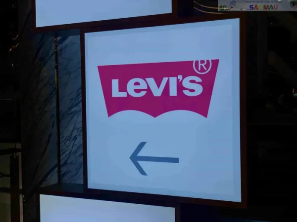 Làm bảng hiệu hộp đèn quảng cáo bằng Mica và Inox Giá Tốt Nhất