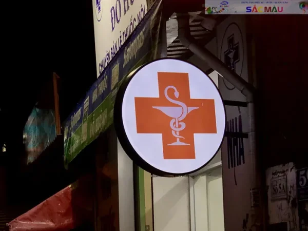 Làm Bảng Hiệu Hộp Đèn Để Tăng Sức Hút Cho Cửa Hàng Vừa Giá Rẻ Lại Đẹp, Bền