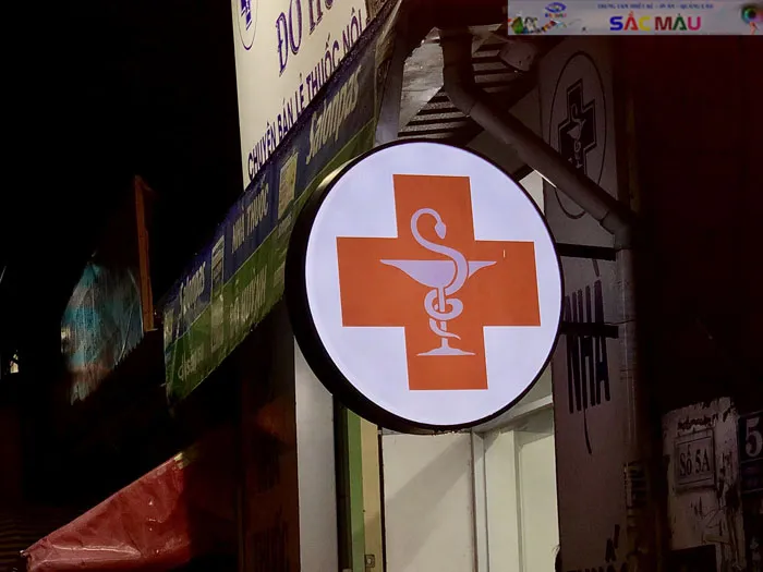 Làm Bảng Hiệu Hộp Đèn Để Tăng Sức Hút Cho Cửa Hàng Vừa Giá Rẻ Lại Đẹp, Bền