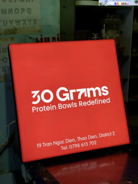 Loại bảng quảng cáo nhỏ mỏng thường dùng Làm bảng hiệu hộp đèn quảng cáo cực đẹp, mẫu mã luôn cập nhật mới nhất