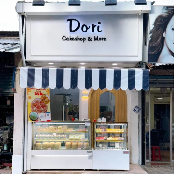 Bảng hiệu phong thủy tiệm Dori - thiết kế bảng hiệu theo phong thủy hiện đại