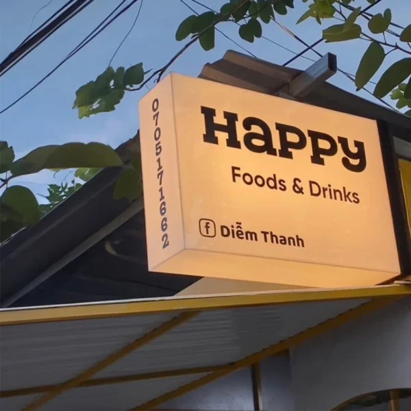BẢNG HIỆU HỘP ĐÈN TẠI SÀI GÒN ∣ HÀNG ĐẸP GIÁ TỐT Bảng hiệu hộp đèn mica sang trọng cho quán ăn Happy Foods