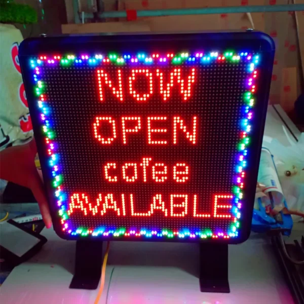 Bảng Led ma trận mini hiển thị thông báo mở cửa quán cà phê với hiệu ứng nhấp nháy