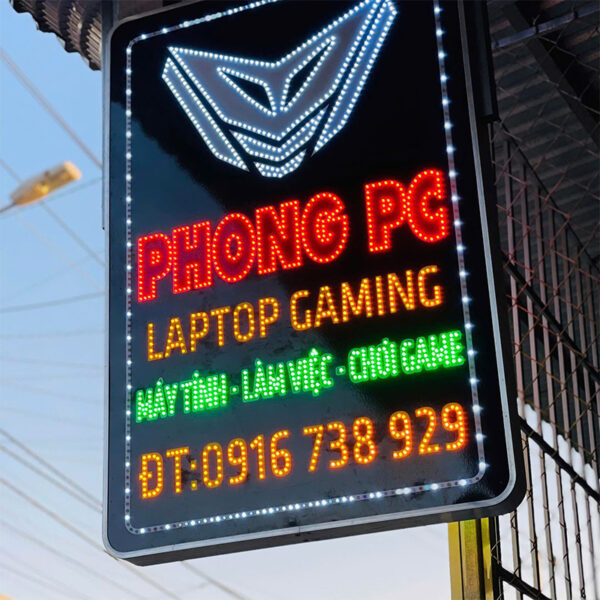 Thi công bảng hiệu LED điện tử cho cửa hàng laptop gaming PHONG PC tại TP.HCM