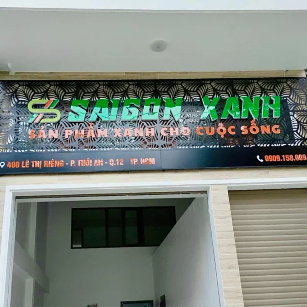 Thi công bảng hiệu alu chữ nổi mica cho văn phòng công ty Saigon Xanh tại TP.HCM
